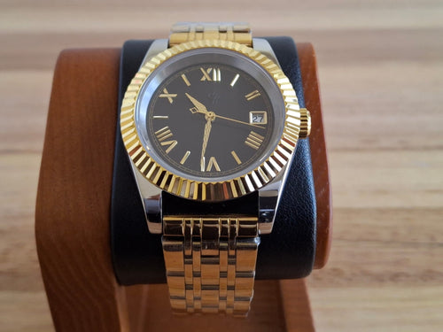 Elegant Rose Gold Hands and Indices: For a warm, sophisticated glow that elevates the watch's modern yet timeless appeal.