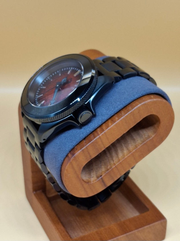 Crystal Protection: Scratch-resistant sapphire crystal for maintained visibility and long-term durability.